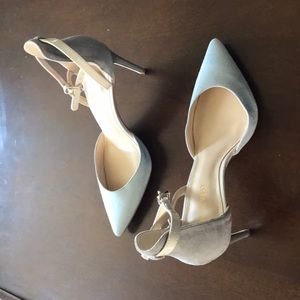 Brand New never worn Nine West 6,5  Blue heels.